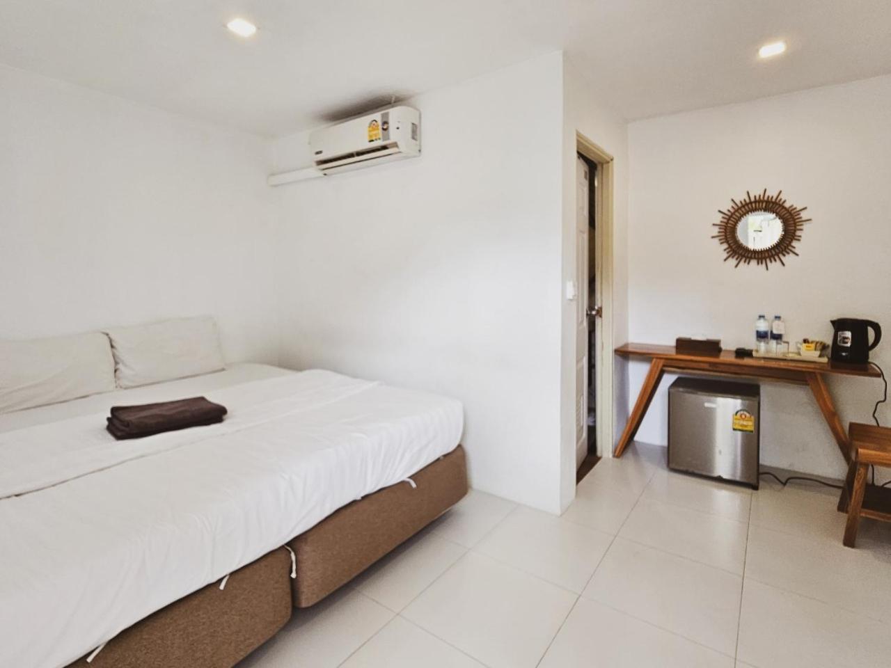 Bb Hidden House Hostel Kepulauan Phi Phi Bagian luar foto